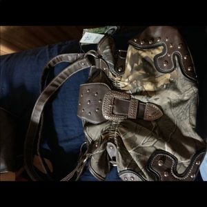 Camo real tree shoulder bag